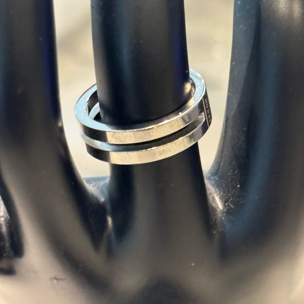 Gucci 925 silver double band  ring.